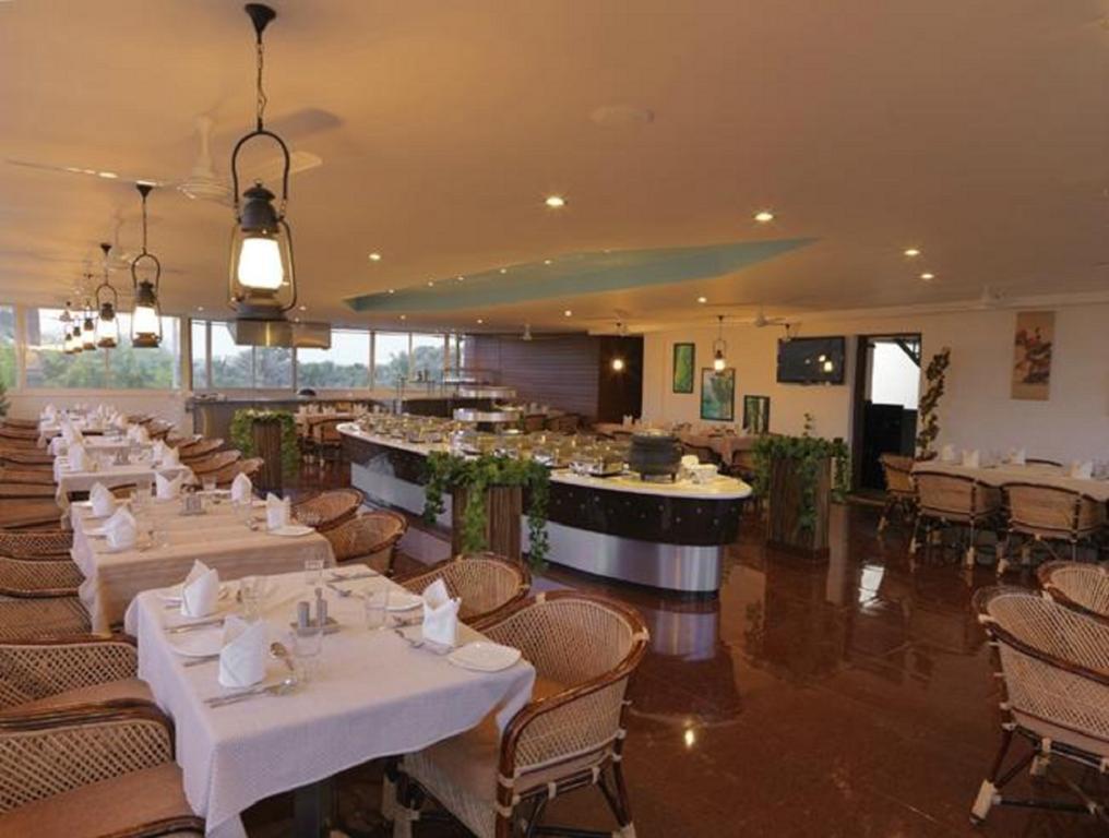Aquarock Hotel Kazhakuttam Екстер'єр фото