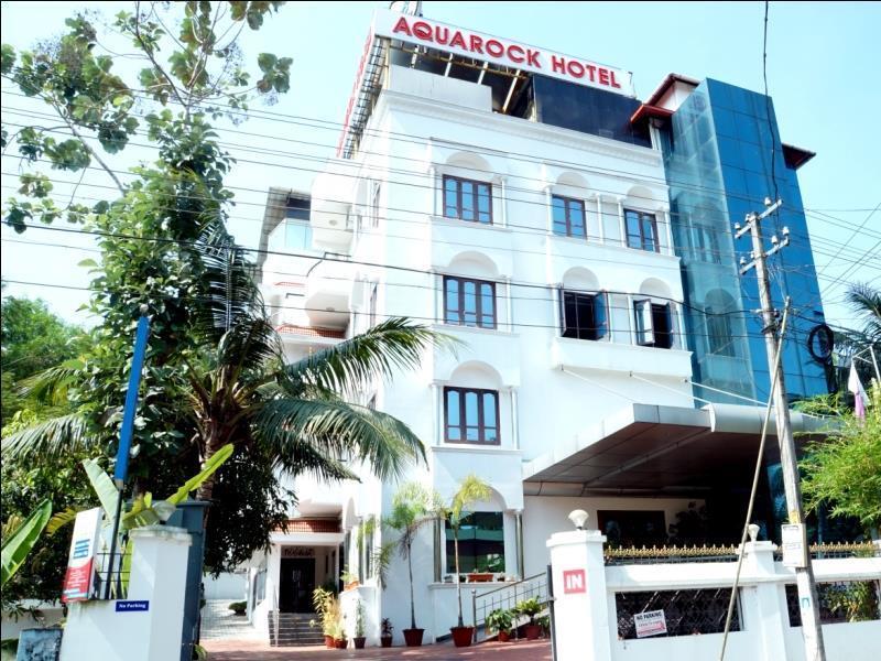 Aquarock Hotel Kazhakuttam Екстер'єр фото